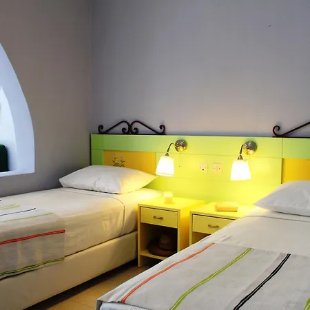 Nissia Kamares Aparthotel 3*