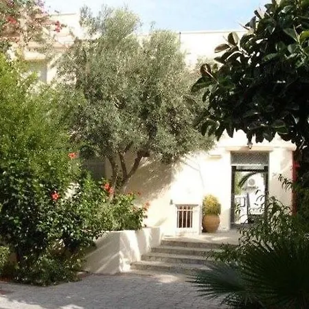 Nissia Kamares Apartahotel 3*