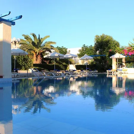Aparthotel Nissia Kamares 3*