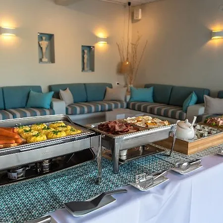 Apartahotel Nissia Kamares 3*